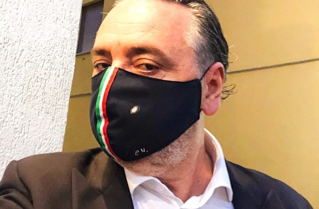 Torneremo a stringerci forte come un tempo